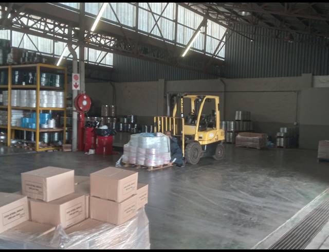 412M² BUILDING TO LET IN APEX
